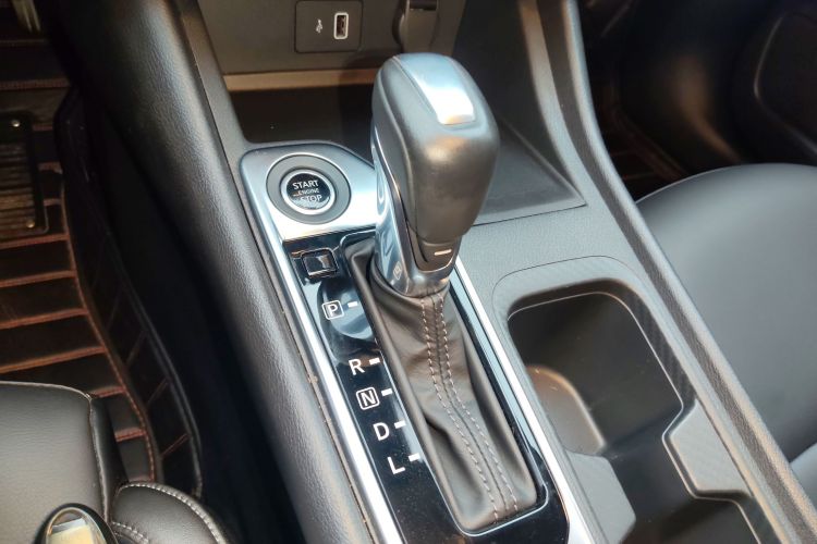 日产 轩逸 2022款 1.6L XL CVT悦享版中控内饰18