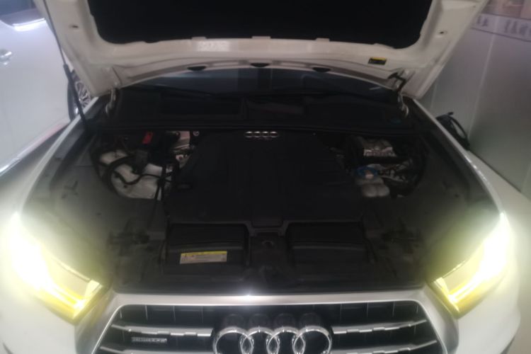 奥迪Q7 2016款 40 TFSI 舒适型局部细节24