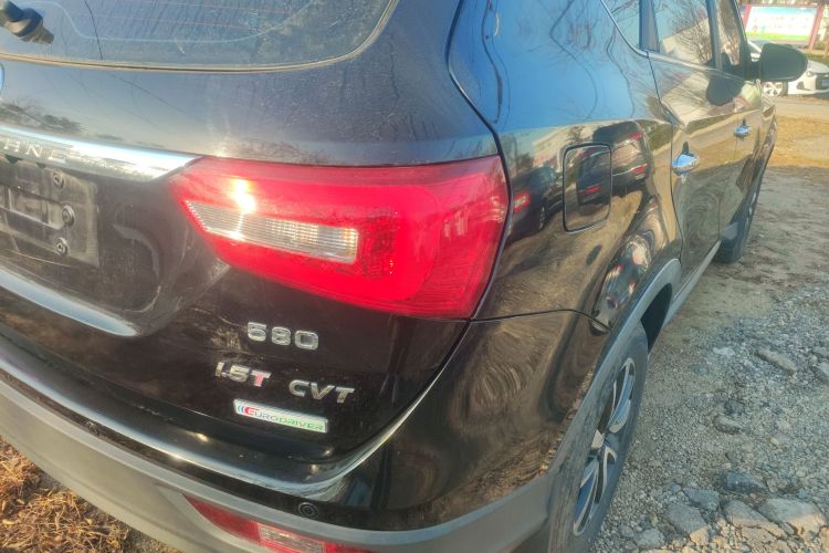 东风风光 风光580 2017款 改款 1.5T CVT豪华型车身外观9