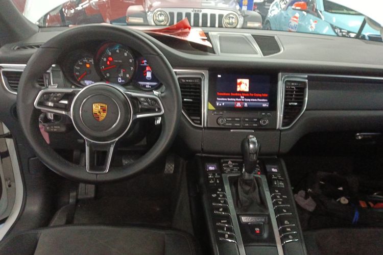 保时捷 2017款  Macan 2.0T中控内饰7002