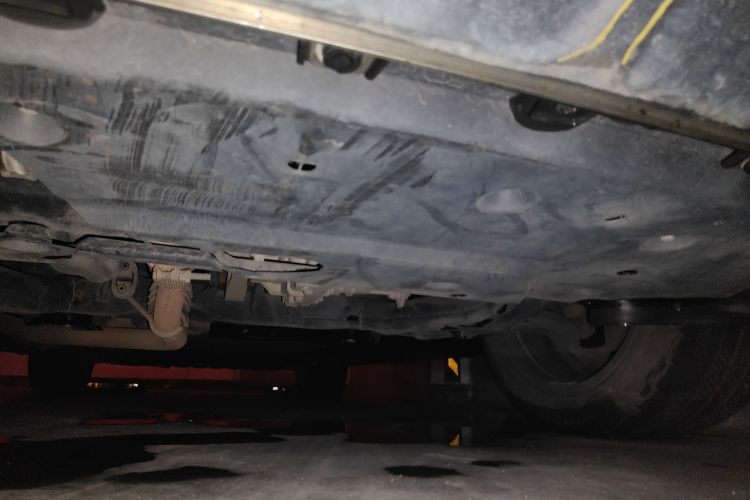 理想汽车 理想ONE 2020款 增程6座版局部细节9008