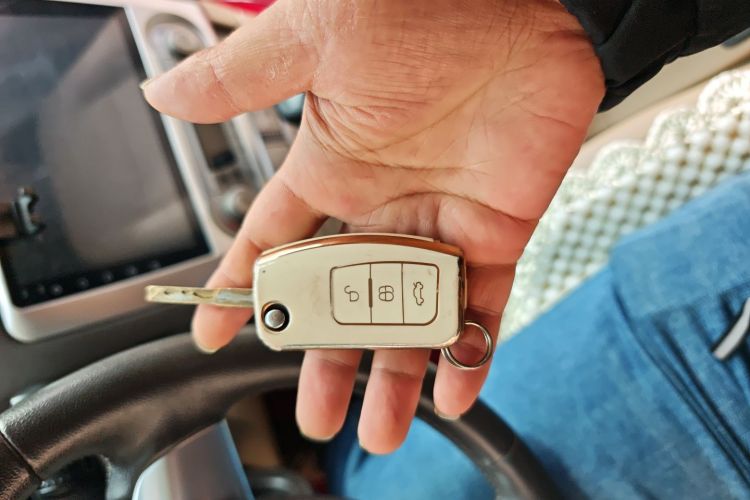 福特 福克斯 2013款 两厢经典 1.8L 自动时尚型中控内饰11