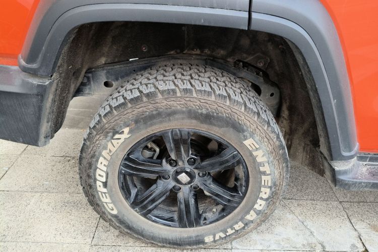 坦克300 2024款 2.0T 挑战者车身外观6008