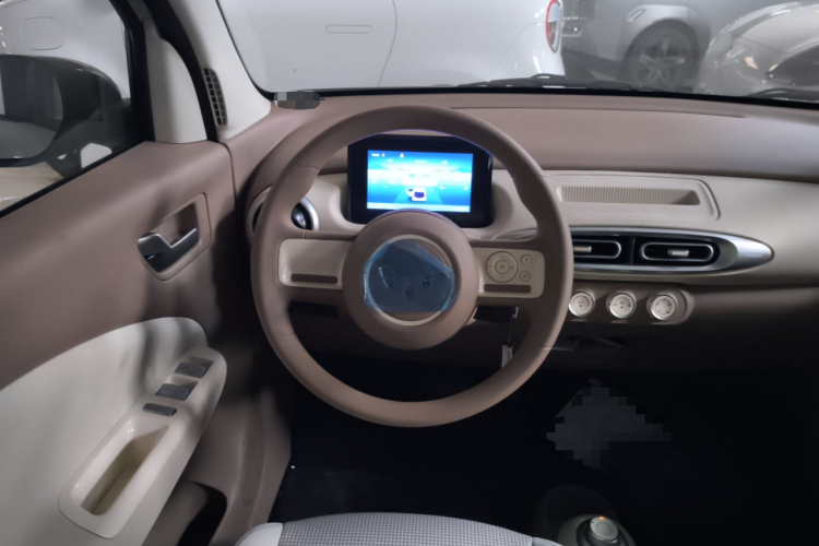 五菱汽车 宏光MINIEV 2025款 四门版 进阶款中控内饰13