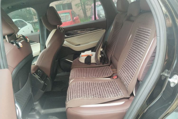 吉利汽车 星越L 2021款 2.0TD DCT EVO两驱尊贵型中控内饰7004