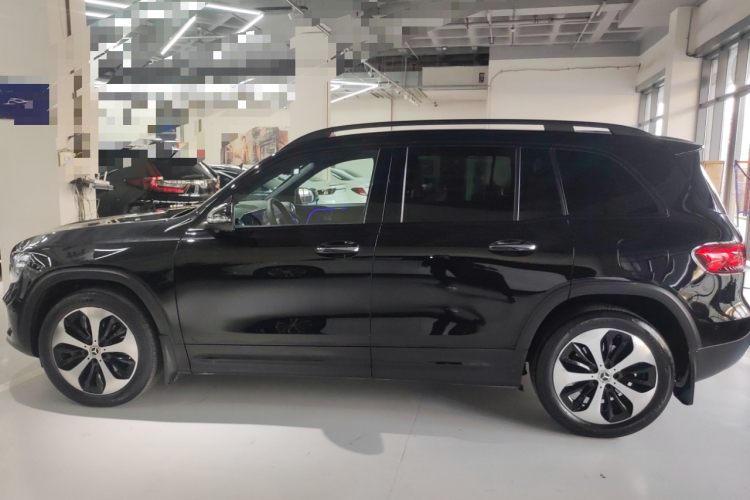 奔驰GLB 2022款 GLB 220 4MATIC车身外观6001