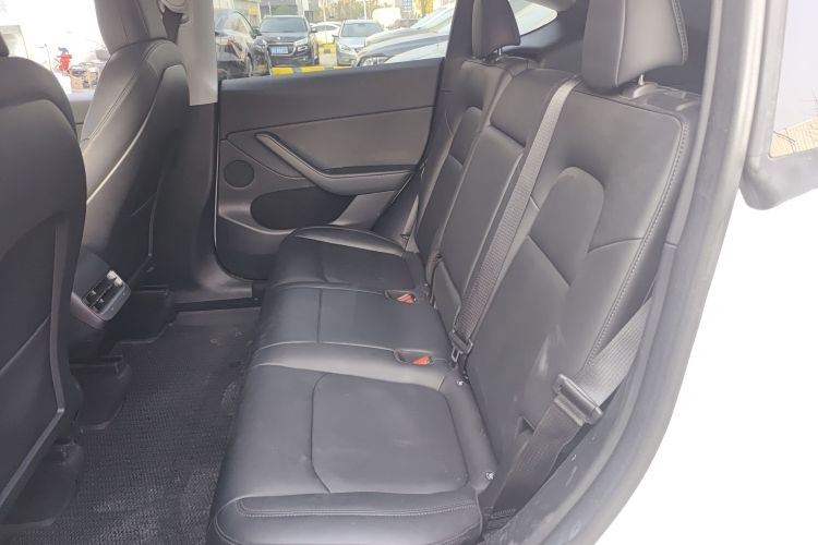特斯拉 Model Y 2021款 长续航全轮驱动版 3D7中控内饰21