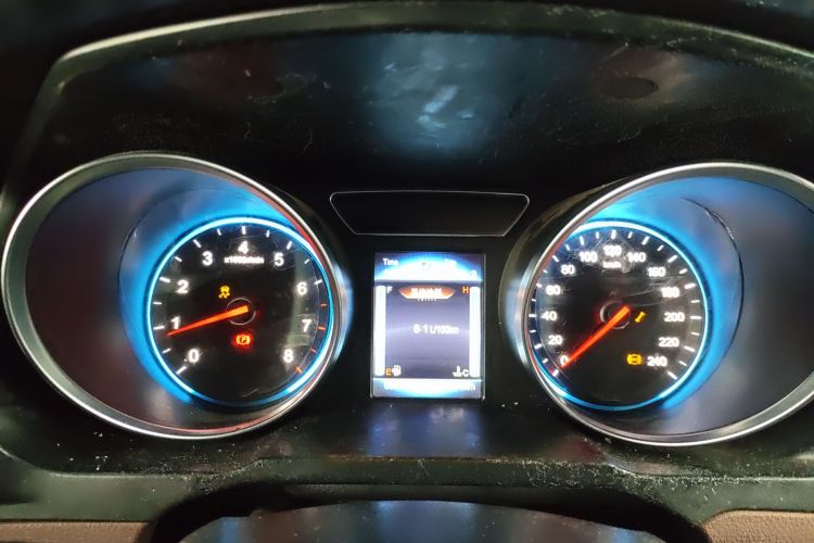 众泰T600 2018款 运动版 1.5T 自动豪华型中控内饰14