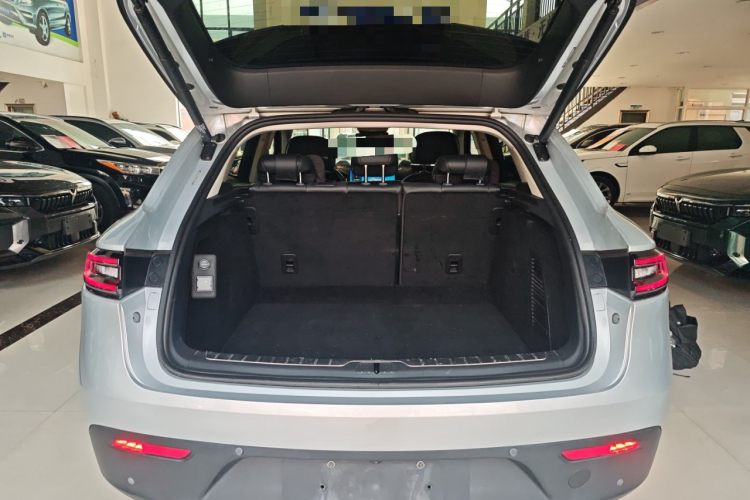 鸿蒙智行 问界M5 2022款 增程后驱标准版机舱底盘23