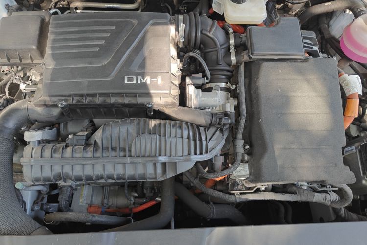 比亚迪 秦PLUS 2023款 冠军版 DM-i 55KM领先型局部细节24