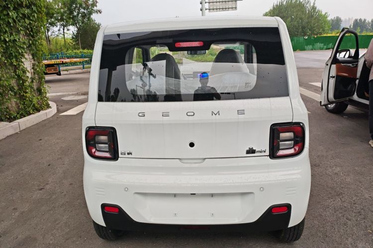 吉利银河 熊猫 2025款 210km 元气熊车身外观6004