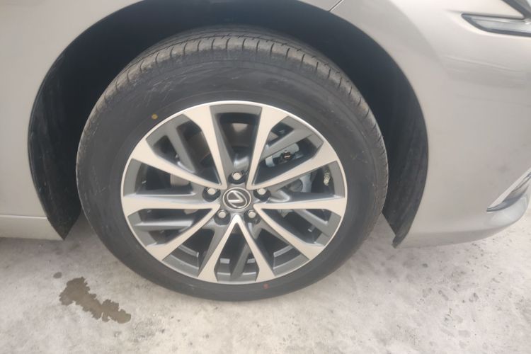 雷克萨斯ES 2025款 200 臻享版车身外观6007