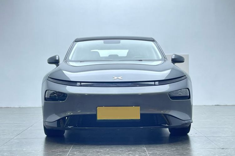 小鹏P7 2022款 480G+车身外观2