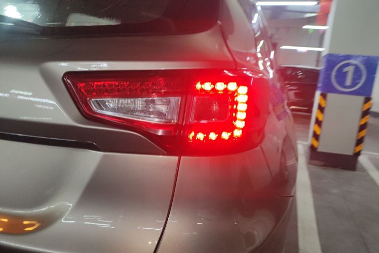 长安CS75 2014款 1.8T 自动精英型 国IV车身外观9