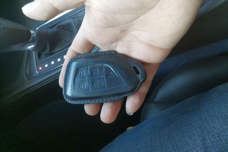 凯迪拉克CT4 2021款 28T 豪华型中控内饰7001