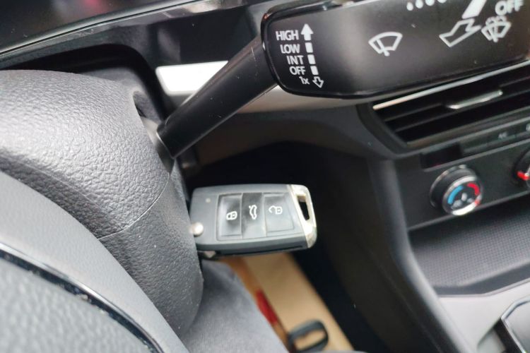 大众 朗逸 2022款 280TSI DSG舒适版中控内饰11