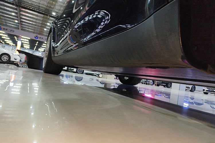 特斯拉 Model Y 2022款 后轮驱动版局部细节9002