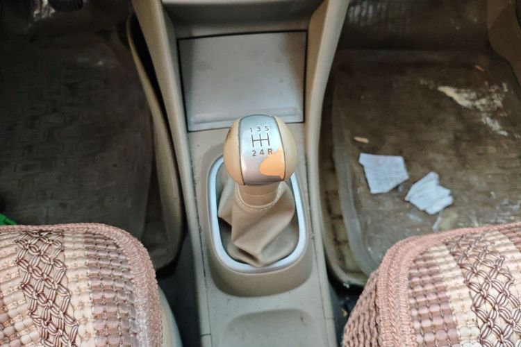 日产 轩逸 2012款 经典 1.6XE 手动舒适版局部细节18