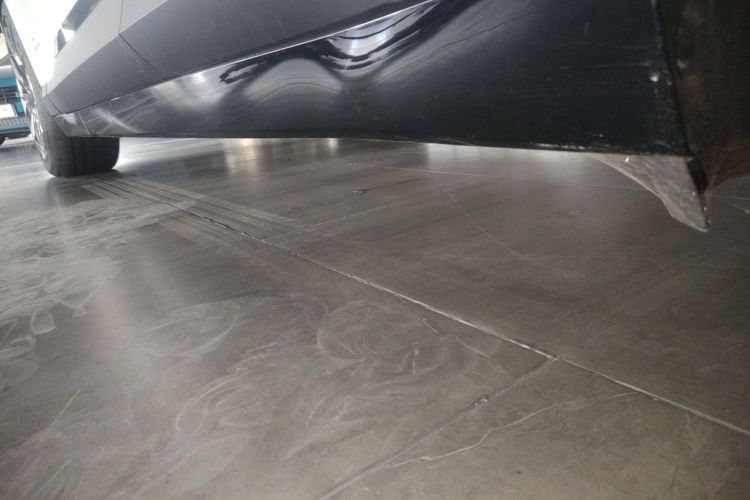 Polestar极星 Polestar 4 2024款 单电机标准续航PLUS 双星互联版局部细节9002