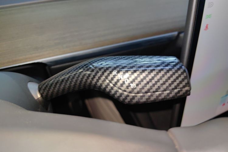 特斯拉 Model Y 2022款 改款 后轮驱动版局部细节18