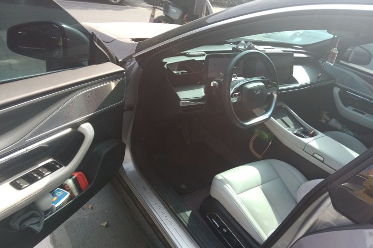 小鹏P7 2024款 P7i 550 Pro中控内饰20