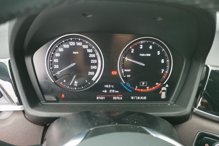 宝马X1 2020款 sDrive25Li 领先型中控内饰14