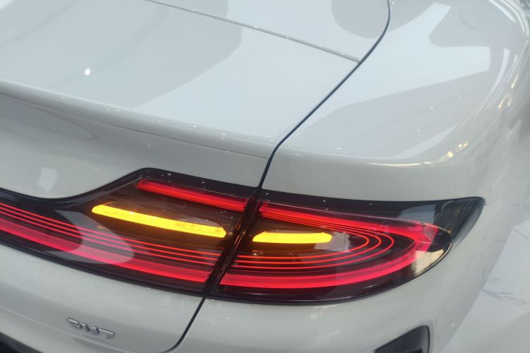 小米汽车 小米SU7 2024款 后驱长续航智驾版车身外观9