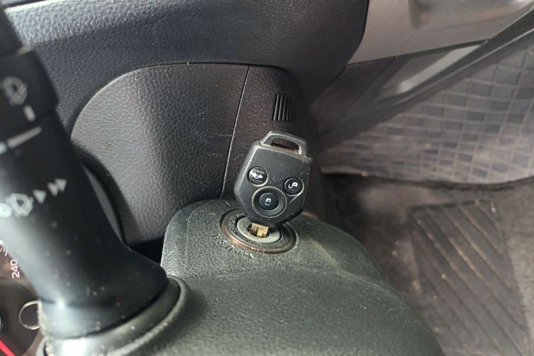 斯巴鲁 森林人 2014款 2.0i 自动豪华版中控内饰11