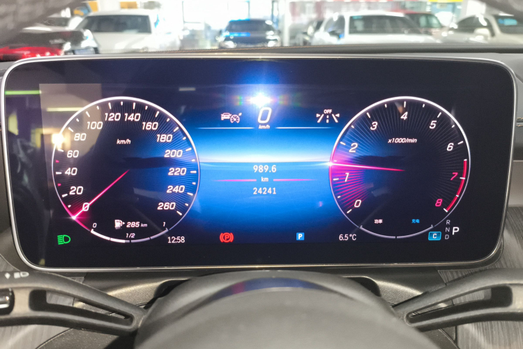 奔驰C级 2024款 改款 C 260 L 运动版中控内饰14