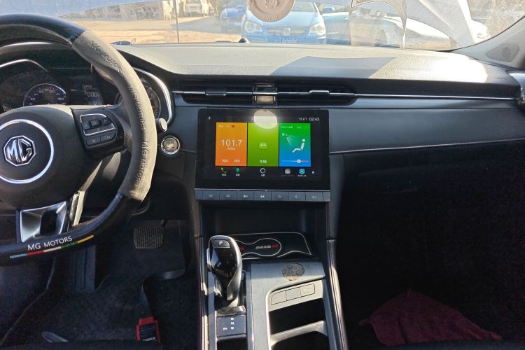 名爵6新能源 2020款 1.5T 混动领潮风尚版中控内饰16