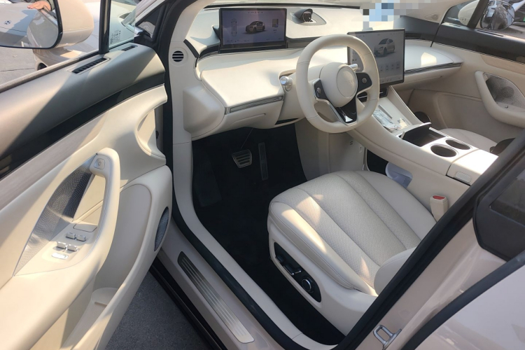 鸿蒙智行 智界R7 2025款 增程 251km Max中控内饰7003