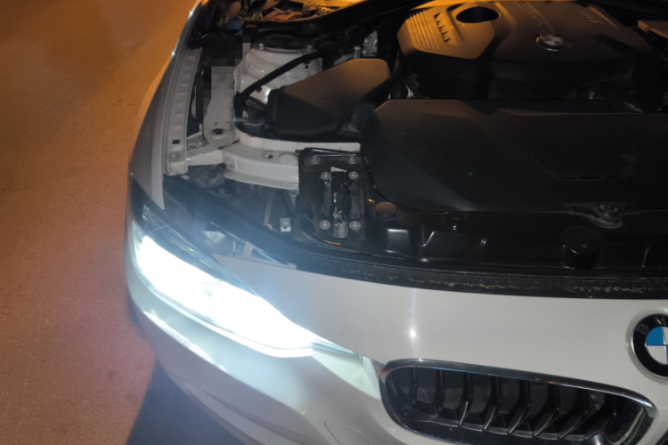 宝马3系 2018款 320Li 领先型M运动套装车身外观8