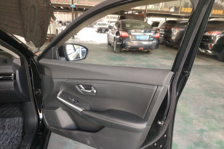 日产 轩逸 2022款 1.6L XL CVT悦享版中控内饰7005