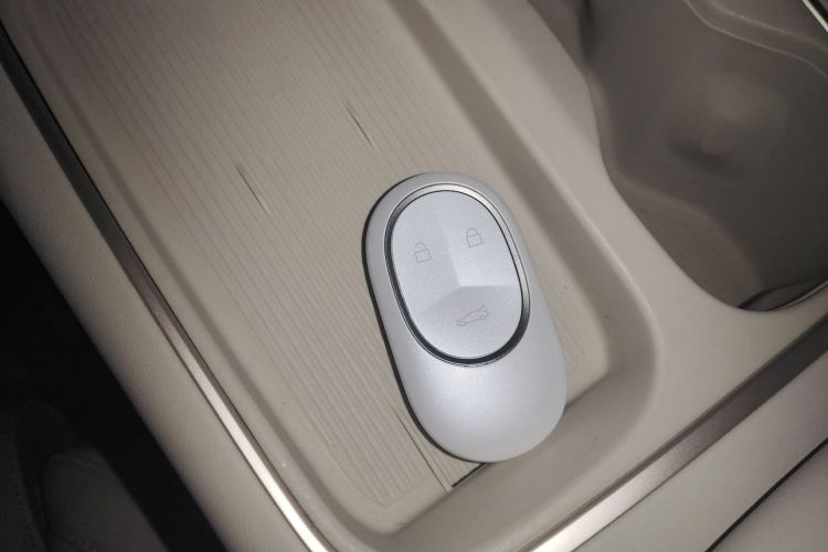 蔚来ES6 2024款 75kWh中控内饰11