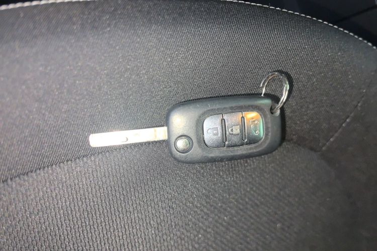 smart forfour 2018款 1.0L 52千瓦激情版中控内饰7001