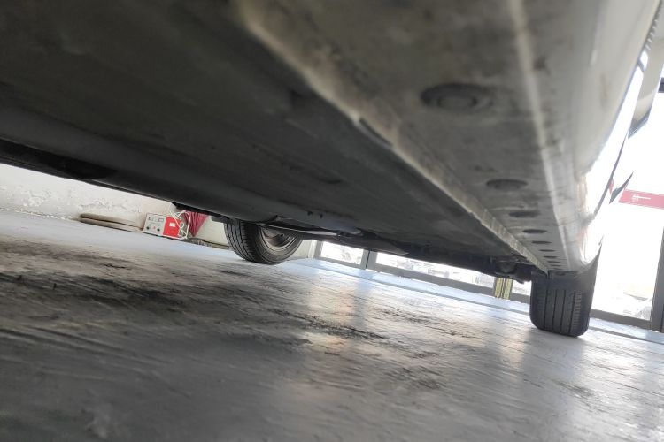 日产 骐达TIIDA 2021款 1.6L CVT酷动版机舱底盘30