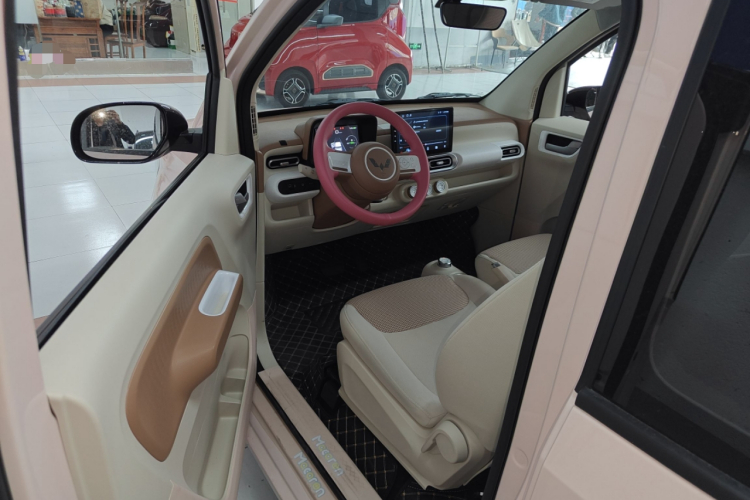 五菱汽车 宏光MINIEV 2024款 第三代 215km 青春版中控内饰7003