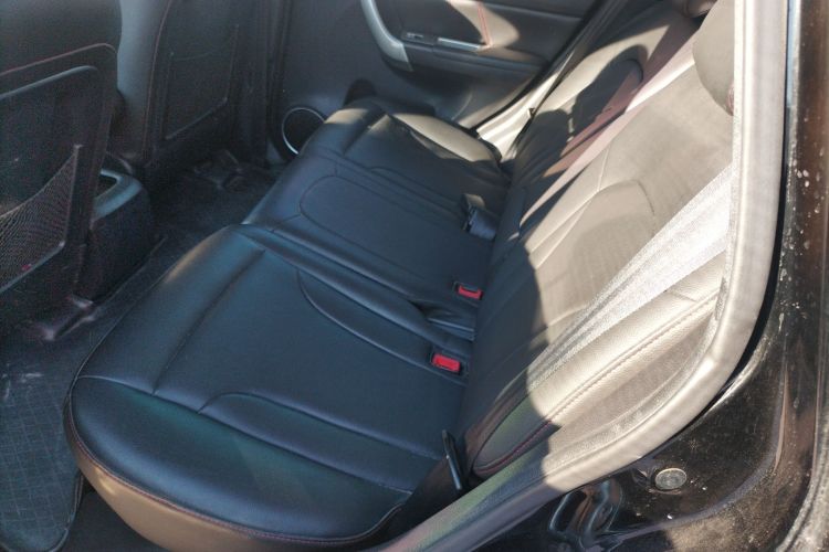 哈弗H6 2014款 升级版 1.5T 手动两驱精英型中控内饰21