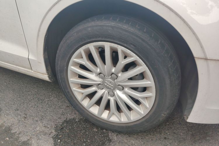 奥迪A3 2016款 Limousine 35 TFSI 进取型车身外观10