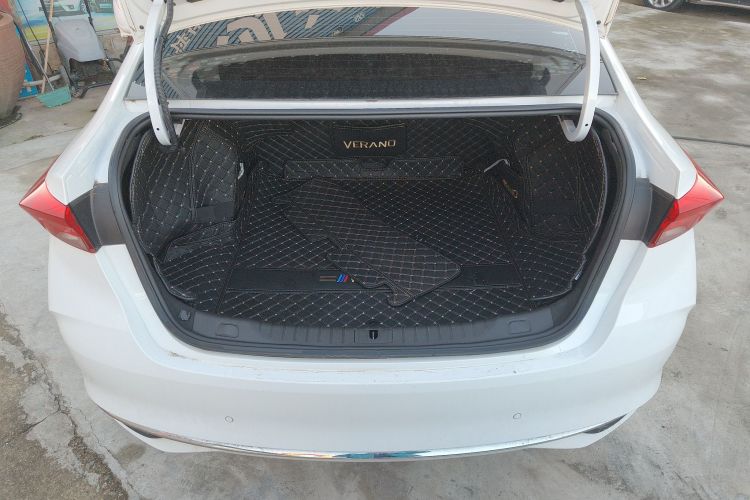 别克 威朗 2022款 Pro 533T 乐享版机舱底盘23