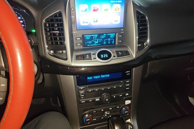 雪佛兰 科帕奇 2015款 2.4L 四驱旗舰版 7座中控内饰16