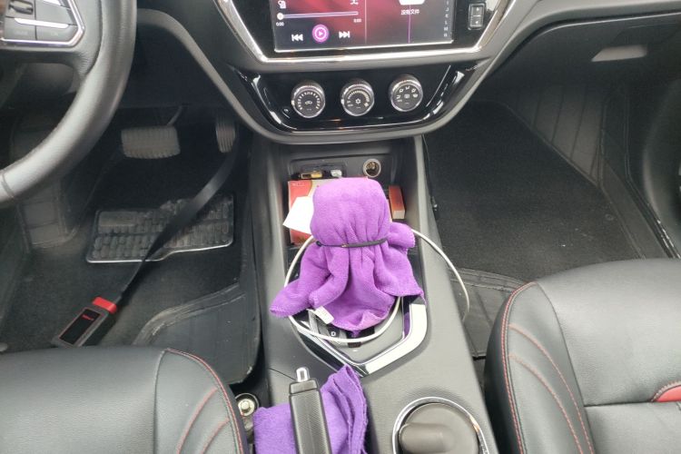 东南DX3 2018款 1.5T CVT尊贵型局部细节18