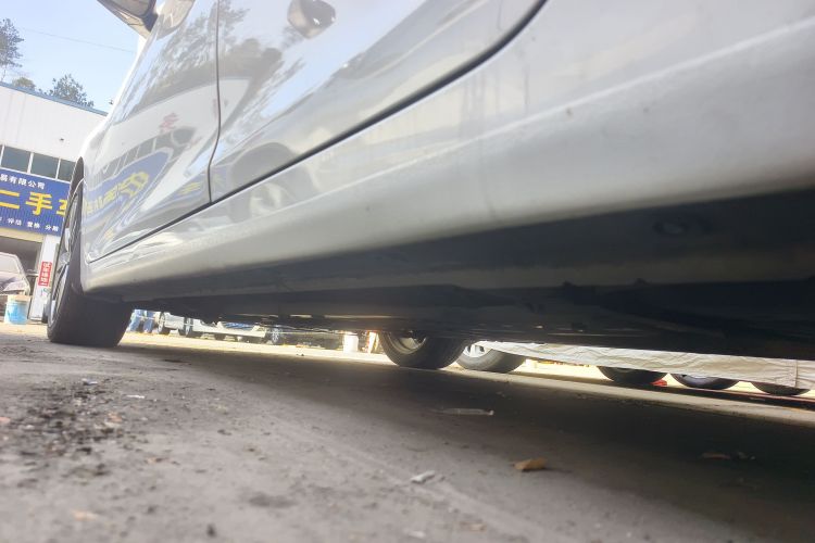 现代 朗动 2015款 1.6L 自动领先型局部细节9002