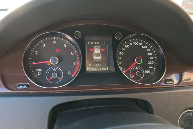 大众 迈腾 2015款 2.0TSI 尊贵型中控内饰14