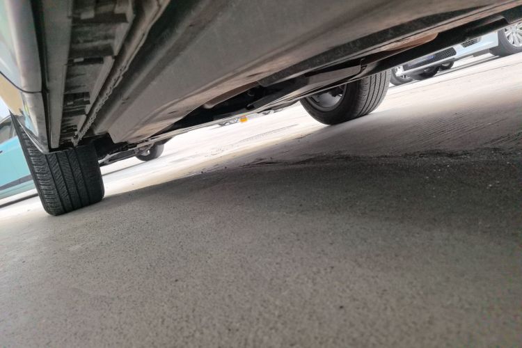 路虎 揽胜星脉 2018款 P380 R-DYNAMIC SE局部细节9002