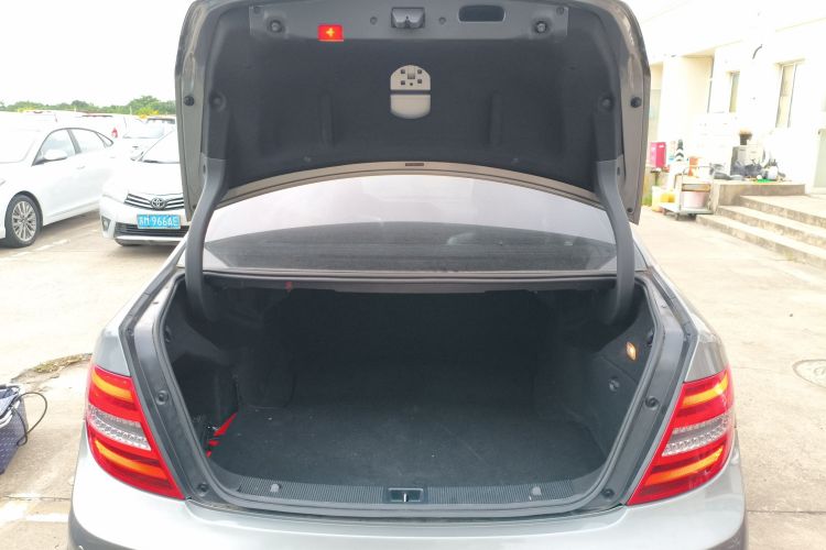 奔驰C级 2013款 C 180 经典型 Grand Edition局部细节23