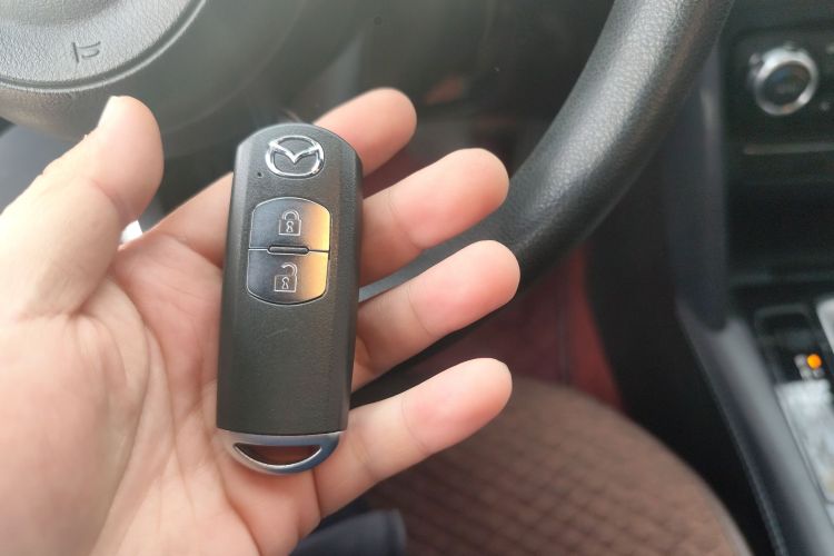 马自达CX-4 2021款 2.0L 自动两驱蓝天探索版中控内饰7001