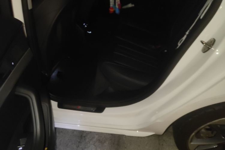 奥迪A4L 2020款 40 TFSI 时尚动感型中控内饰7004