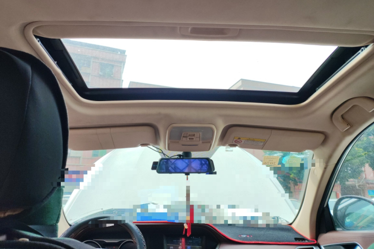 猎豹汽车 猎豹CS10 2017款 2.0T 手动风尚型中控内饰22