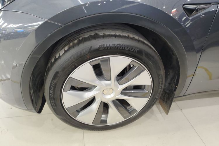 特斯拉 Model Y 2021款 标准续航后驱版车身外观6007